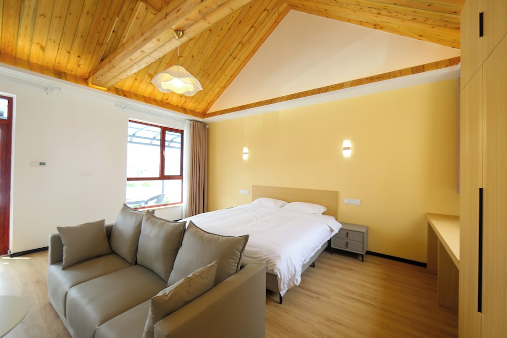 JOYSEA HUT