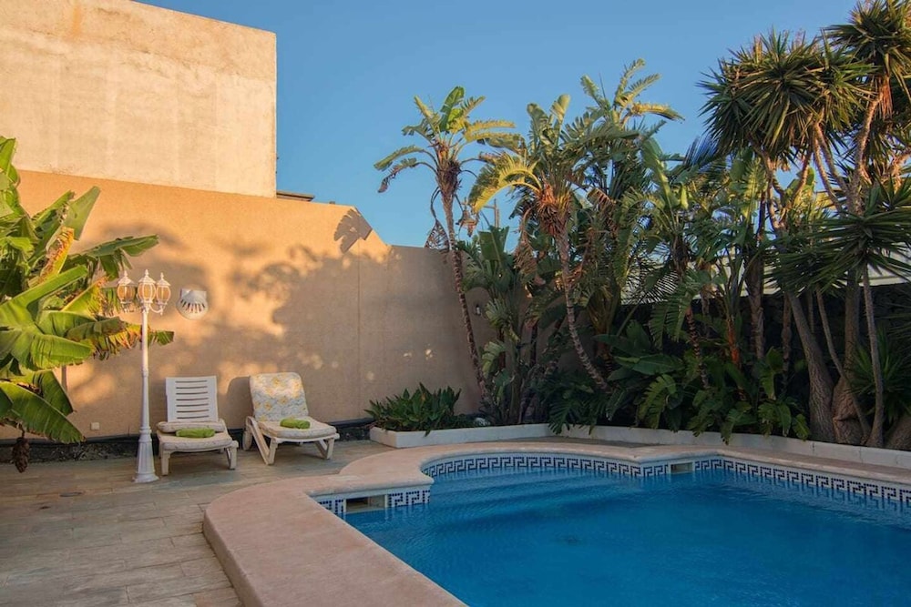 Bayside Concha House Beachfront Oasis With Heated Pool