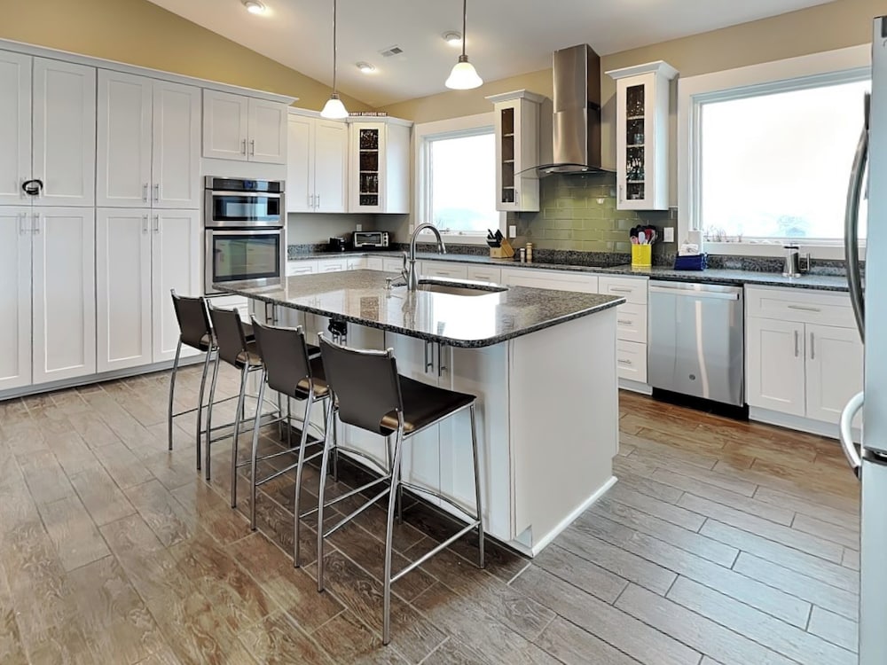 Sunshine Daydreams by Topsail Realty