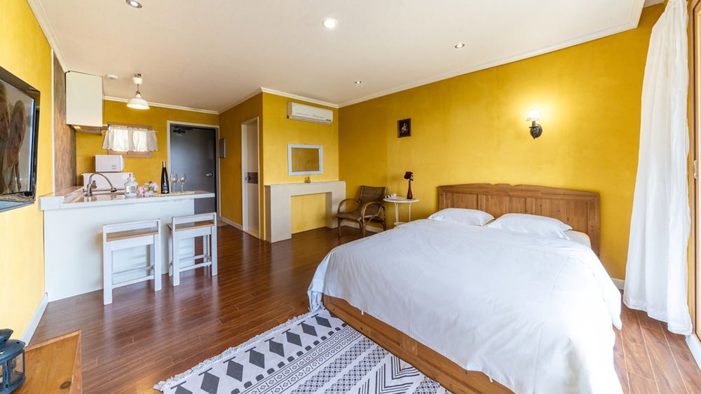 hotel room