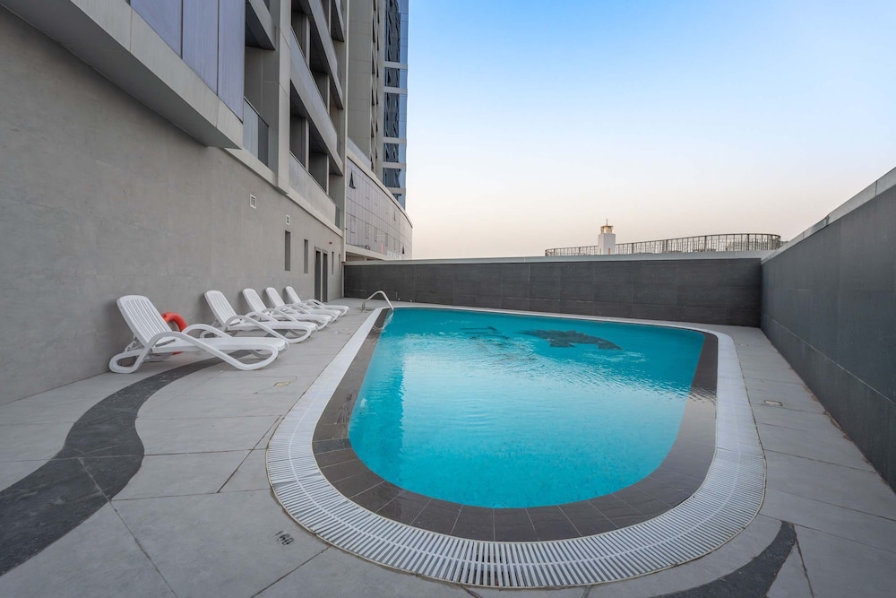 Wadi Al Safa Sleeps 3 Close to Worlds of Adventure
