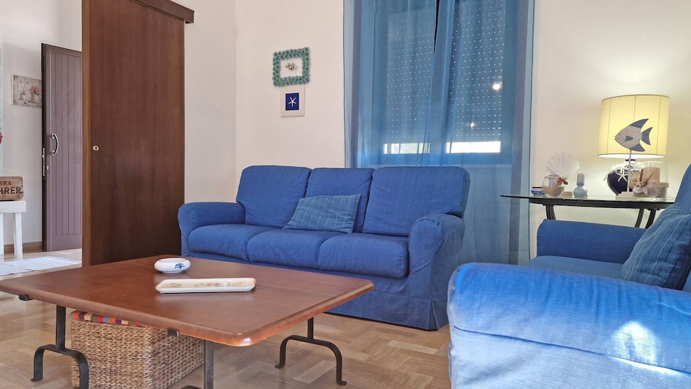 Villa Fede - 3 Bedrooms 2 Bathrooms air Conditioning by the sea