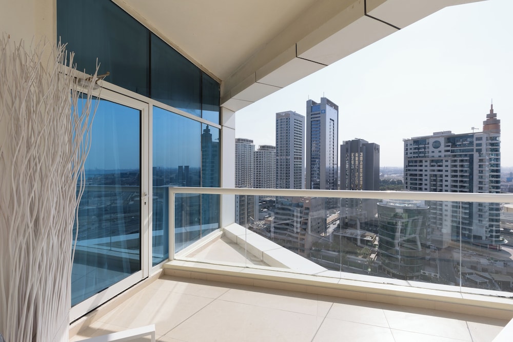 1 br in Dorra Bay - Marina View