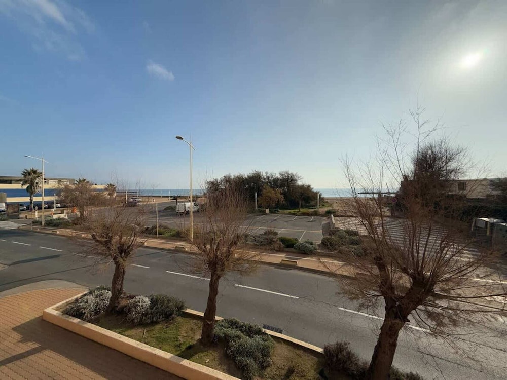 Modern Apartment With Sea View Valras