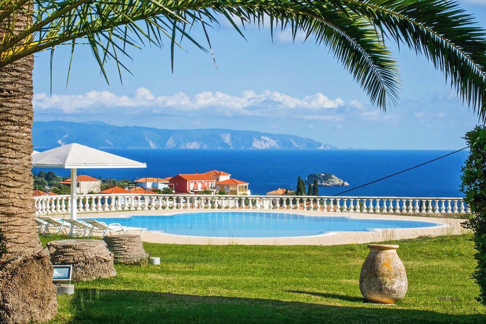 Villa Feinikas