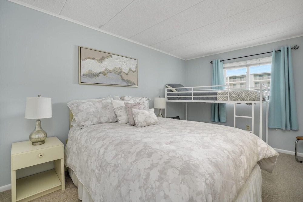 Thunder Island 147d 2 Bedroom Condo by RedAwning view 2