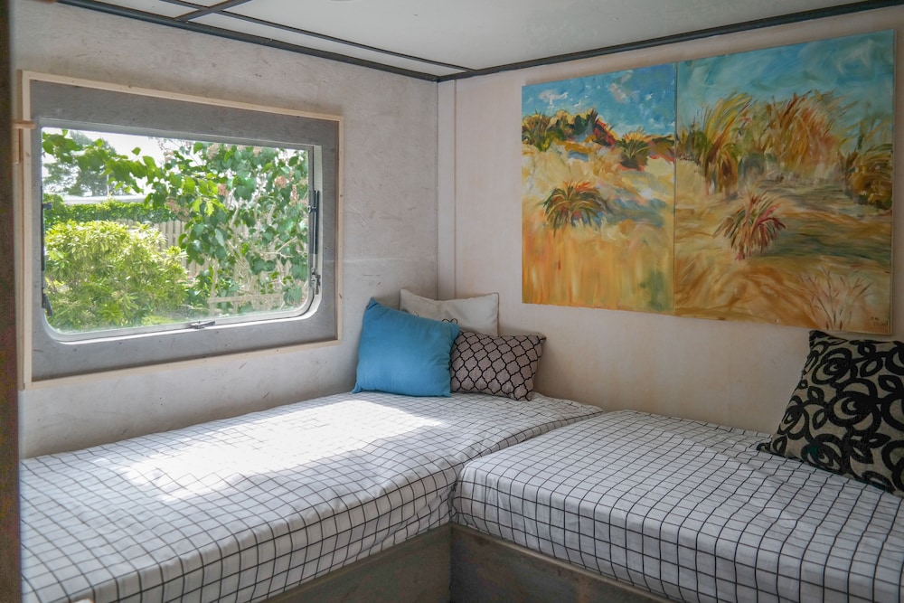 Beautiful Quiet 2 Persons Caravan on the Lauwersmeer view 3