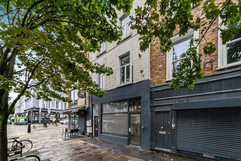 Period Flat in Islington With Modern Charm