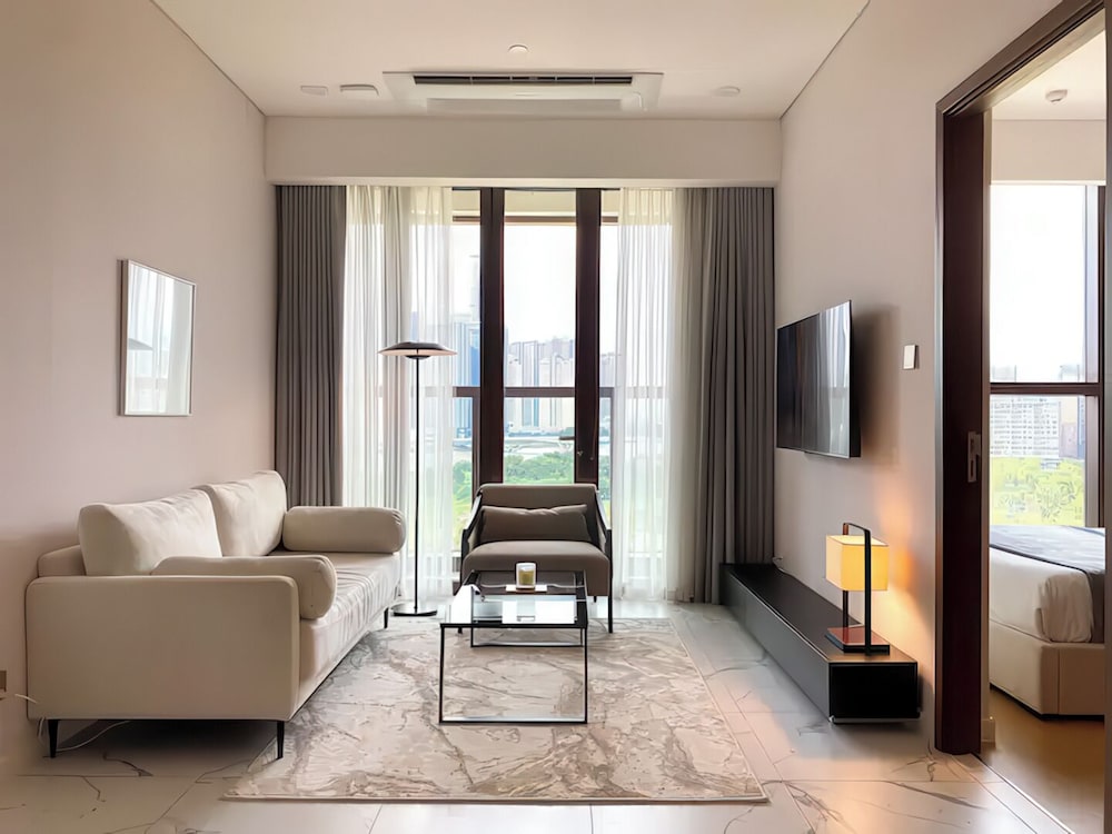 The Metropole - Horizon View Riverside