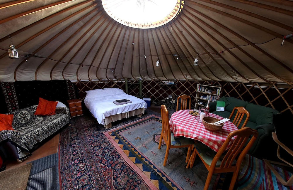 Yurt Luxury & Bathouse, photo 16