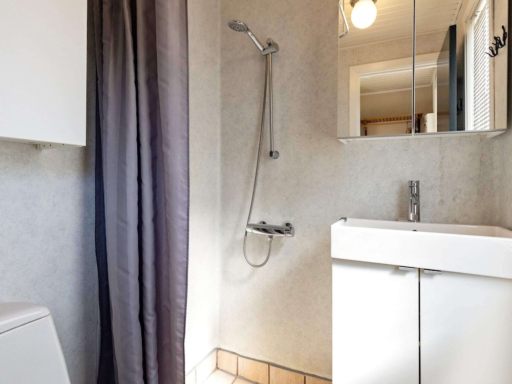 6 Person Holiday Home in Nibe-by Traum view 3