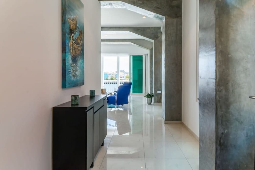 Luxurious Yacht View Apt w Balcony at Famous Handelskade