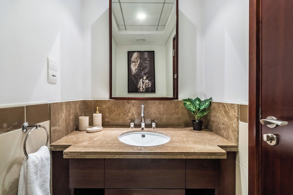 GLOBALSTAY 29 Boulevard Tower 1