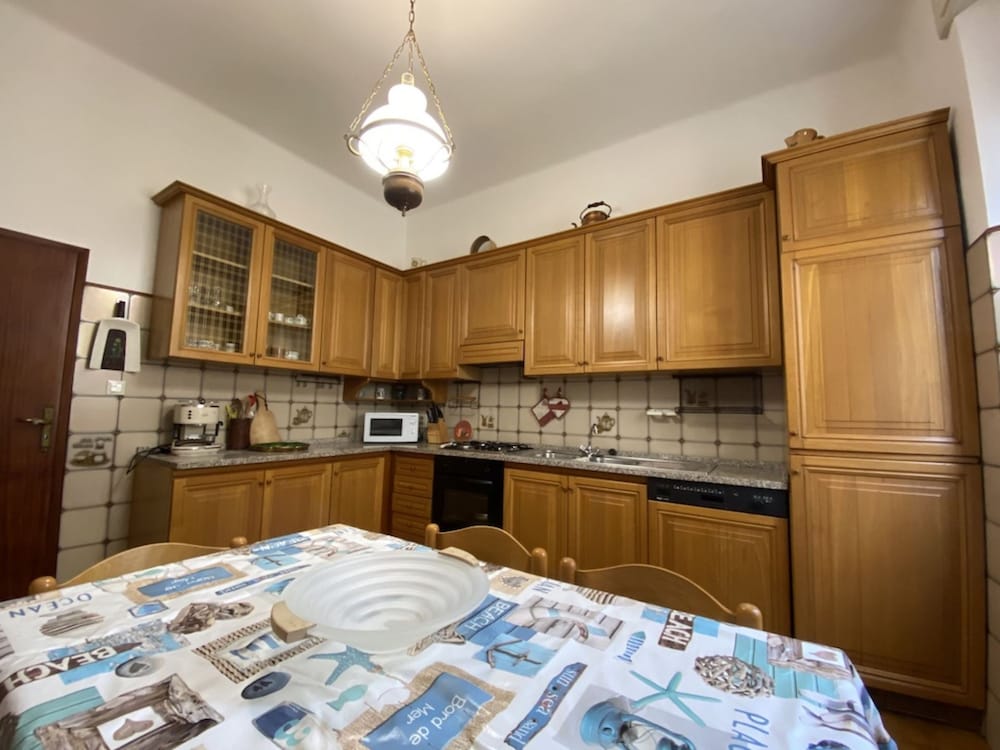 Four-room Apartment 6 Sleeps IN Princess Area-rif Came