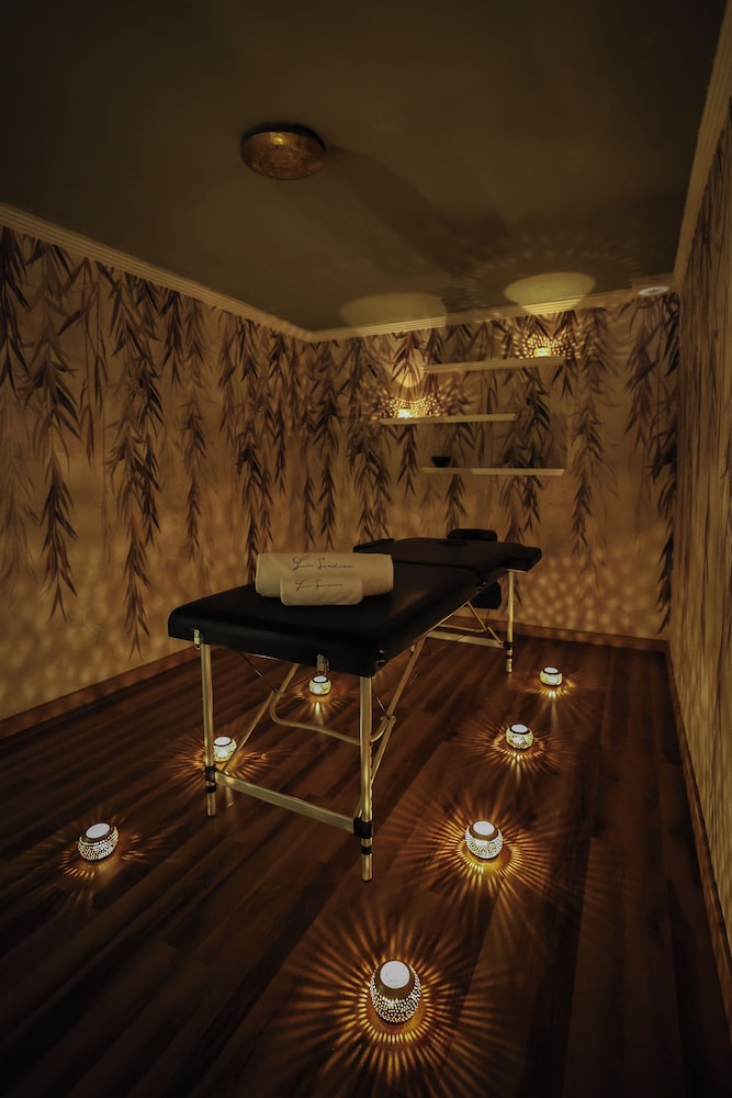 Riad Le Saadien