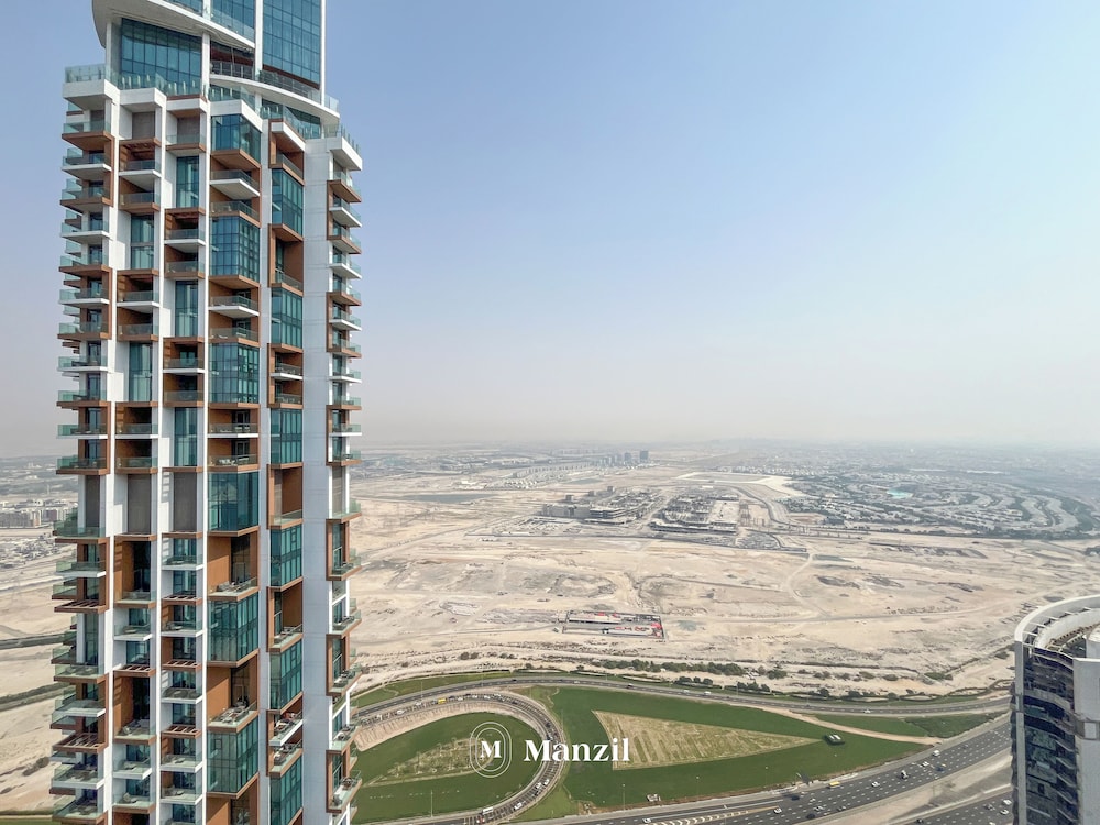 2BR Apt at Paramount with Stunning Views