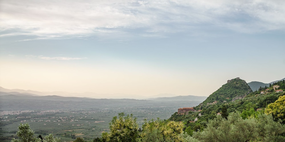 Mazaraki Guesthouse