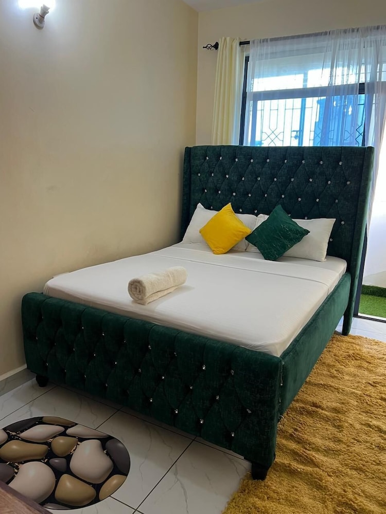Lux Suites Lakeview Studios Bamburi