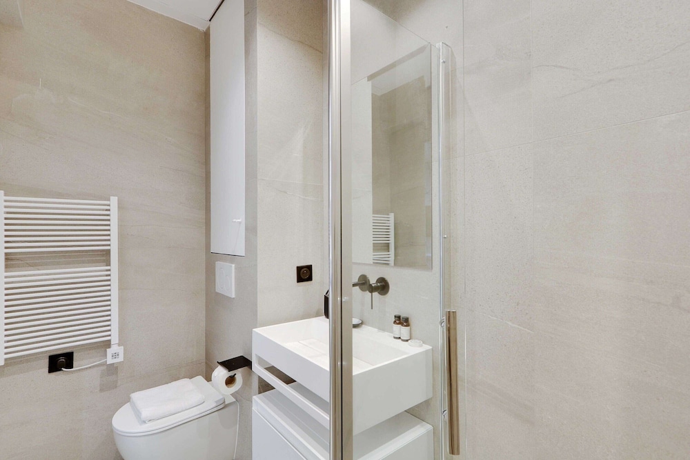 Modern Studio With AC in the Heart of Paris