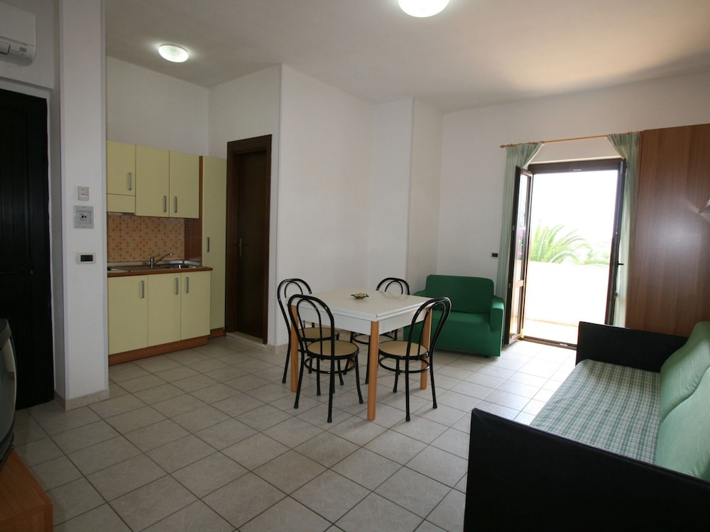 Cozy Apartment with Balcony near Puglia Beach photo 4