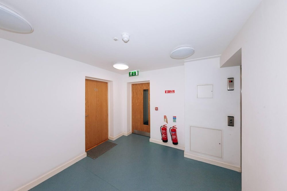 Chic & Radiant 1BD Flat Near Dublin City Centre!