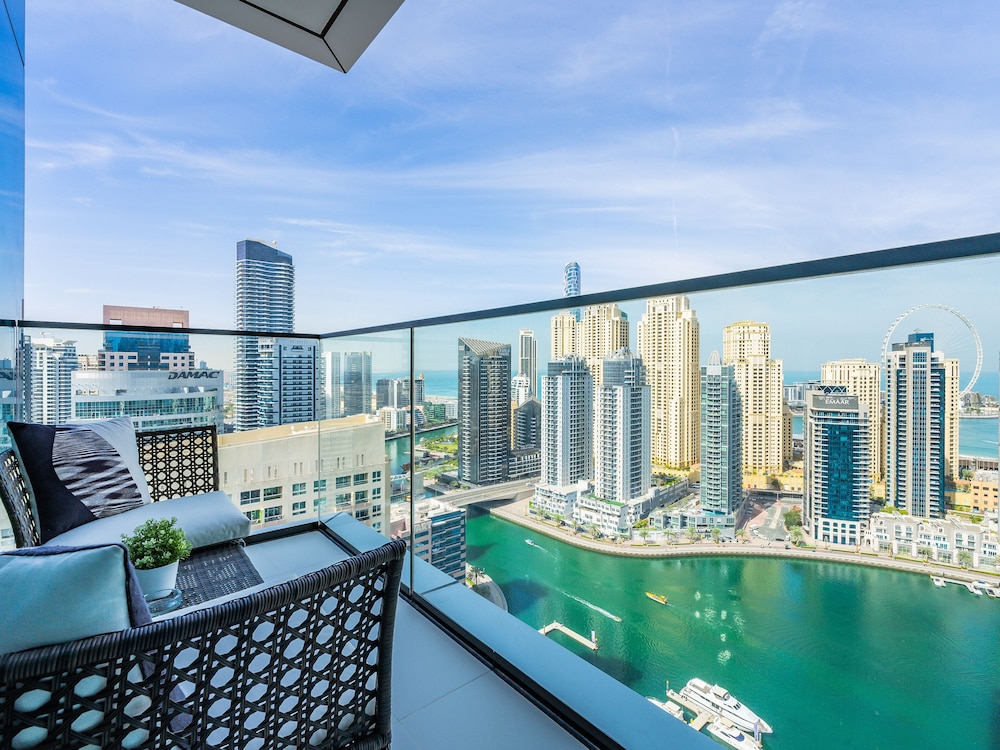 Hidden Gem Waterfront With Harbor View — balance & terrace