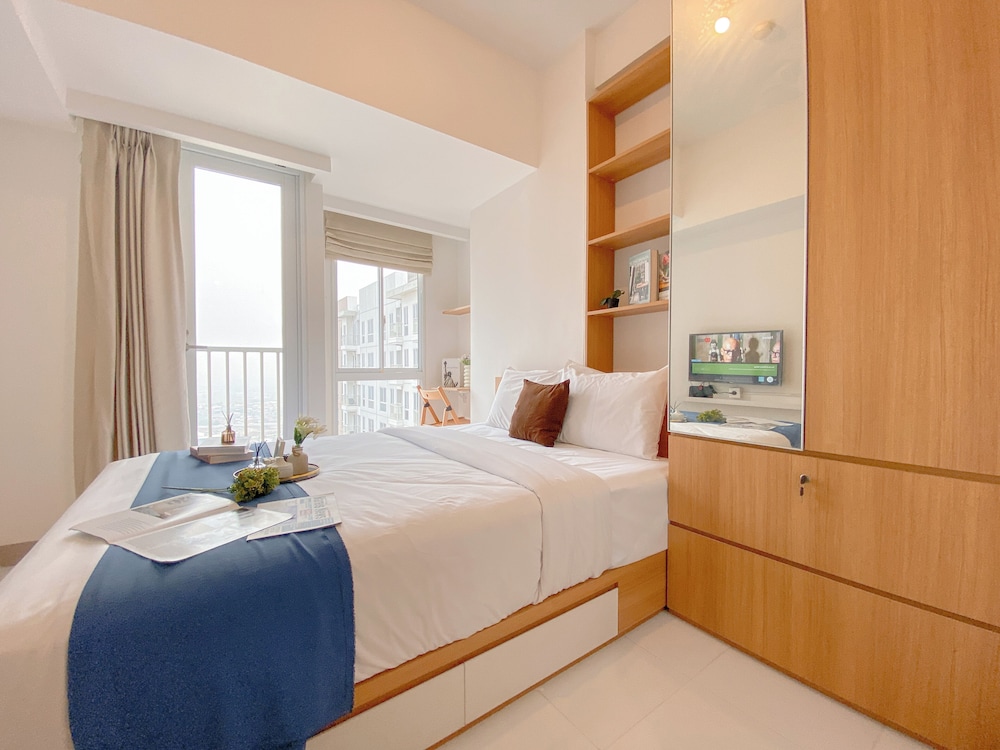 Wooden Style Studio At Apartment Tokyo Riverside Pik 2