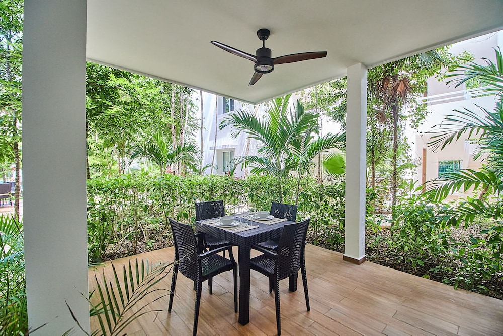 Amazing Apartment With Pools Gym BBQ Yoga Deck