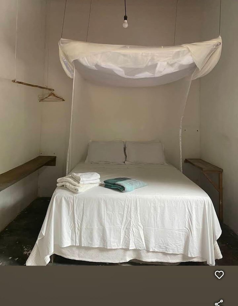 Hostel Mata House