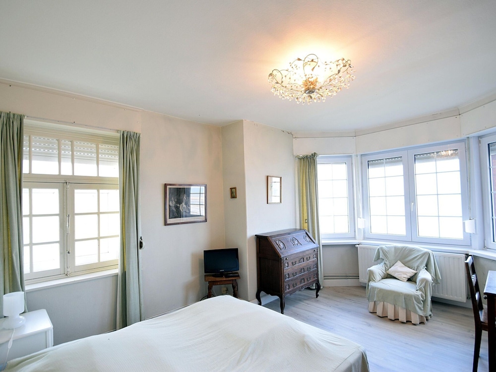 Beautiful Normandy Villa in an Exclusive Location