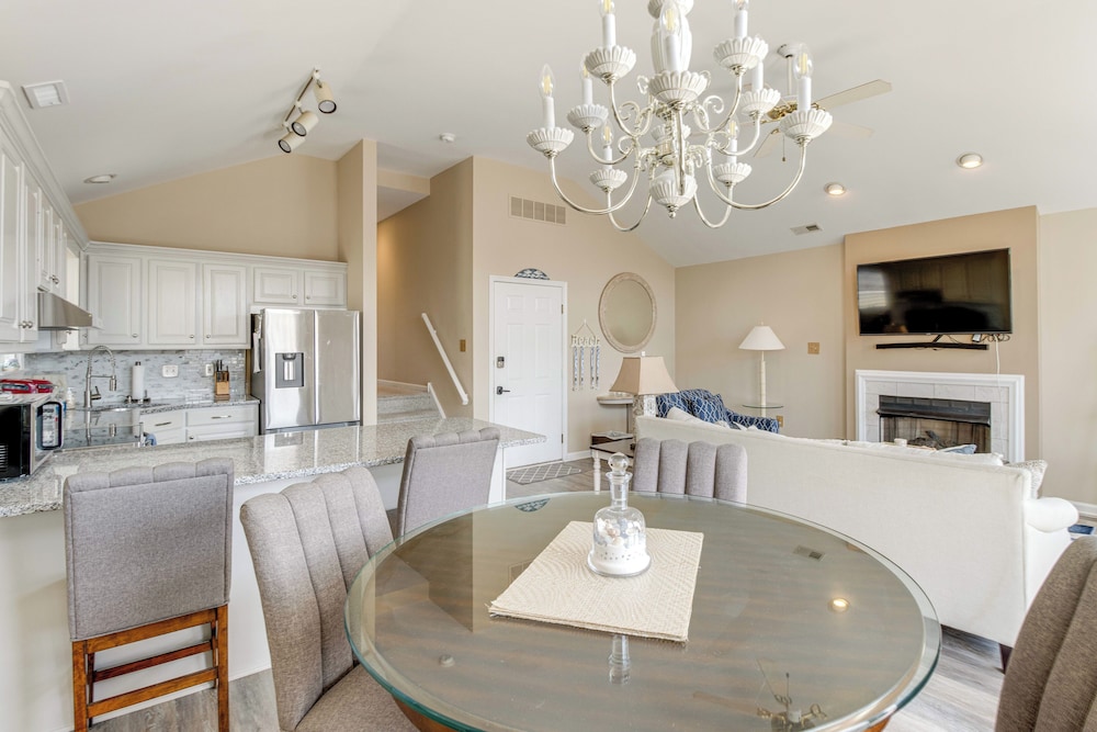 2 Blocks to Beach Access: Ocean City Adventure!