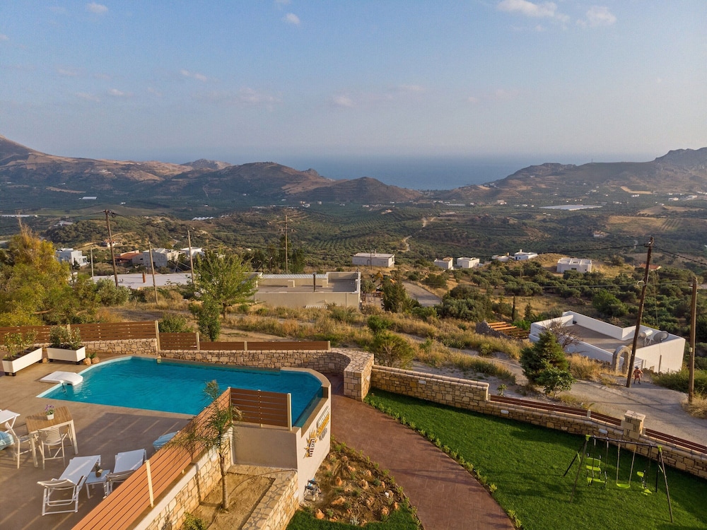 Villa in Mariou Near Plakias Beach