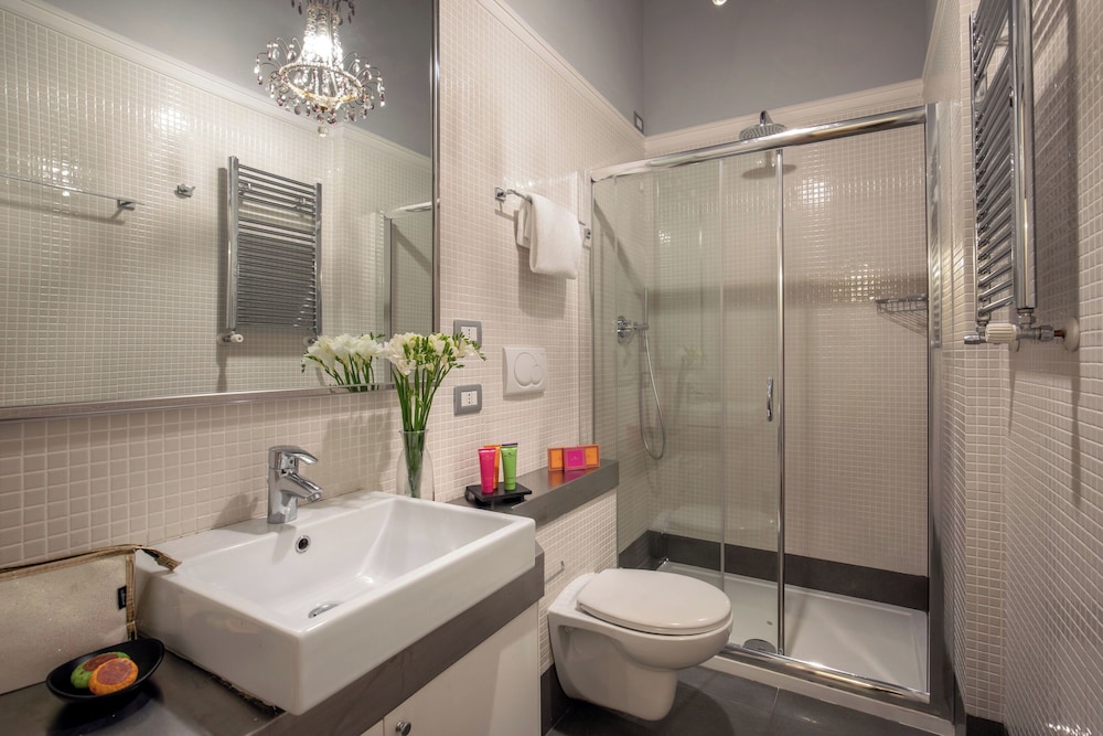 The Inn at the Spanish Steps Luxury Collection - Bocca di Leone Luxury Suites