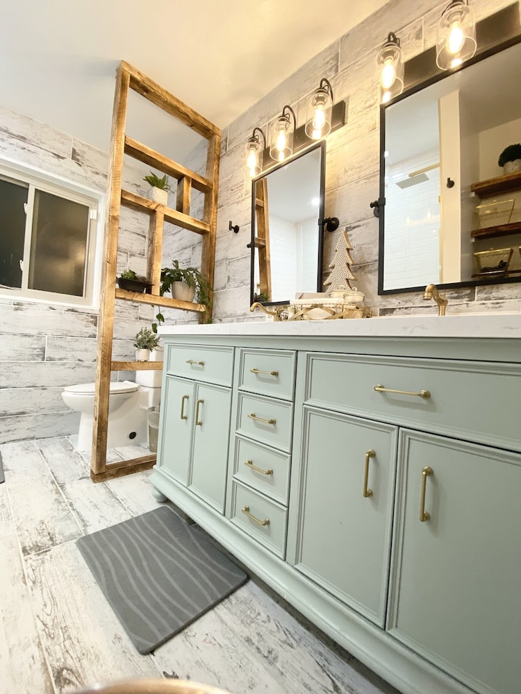 Uptown French Haven 3 Bedroom Residence