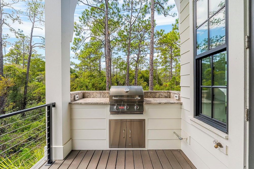 30A Beach House - Mia's Beach House