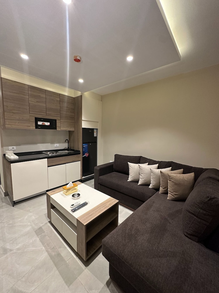 Charming Amman Apartment With Electric Heating & Satellite TV
