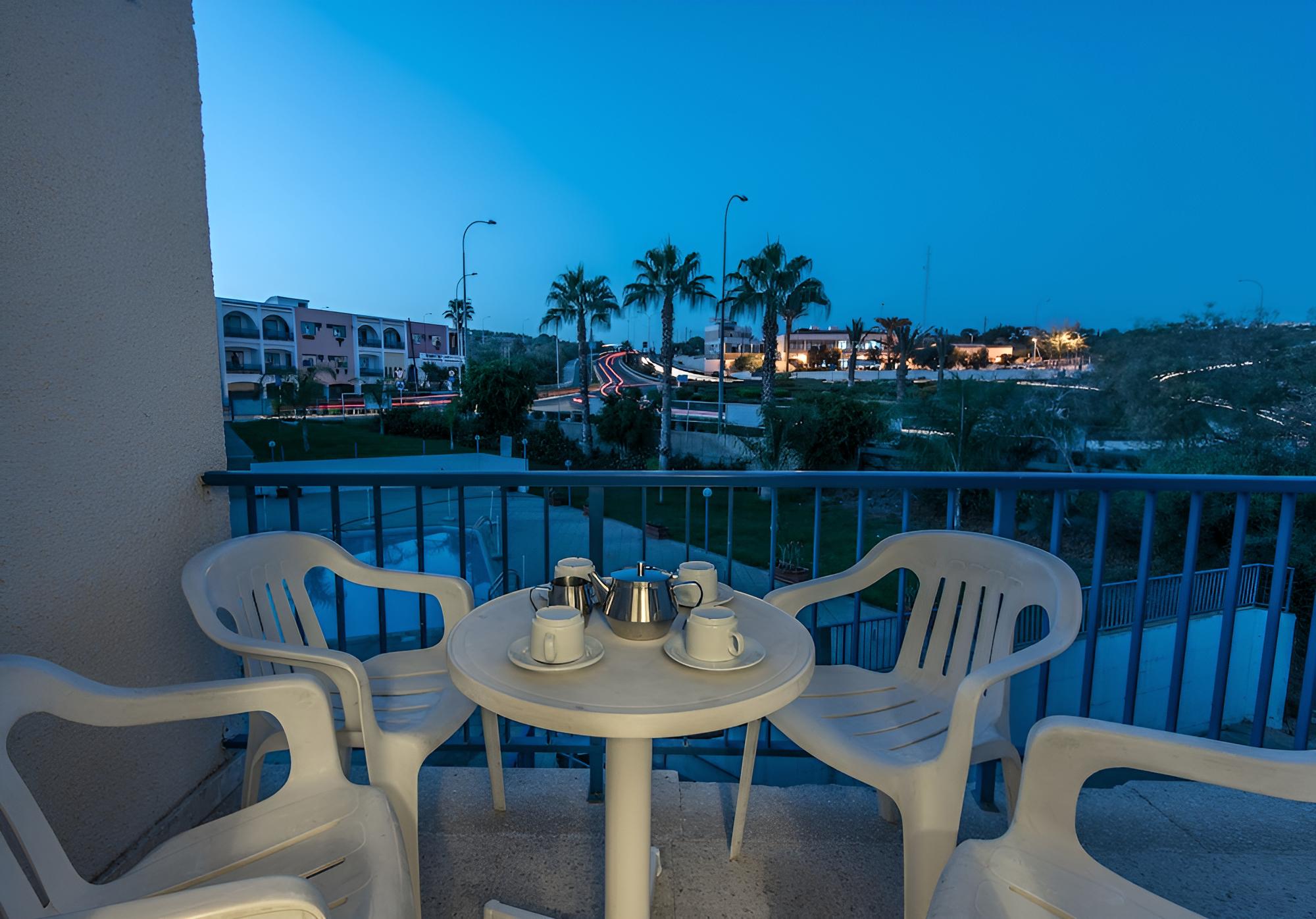 Cordelia Hotel Apts