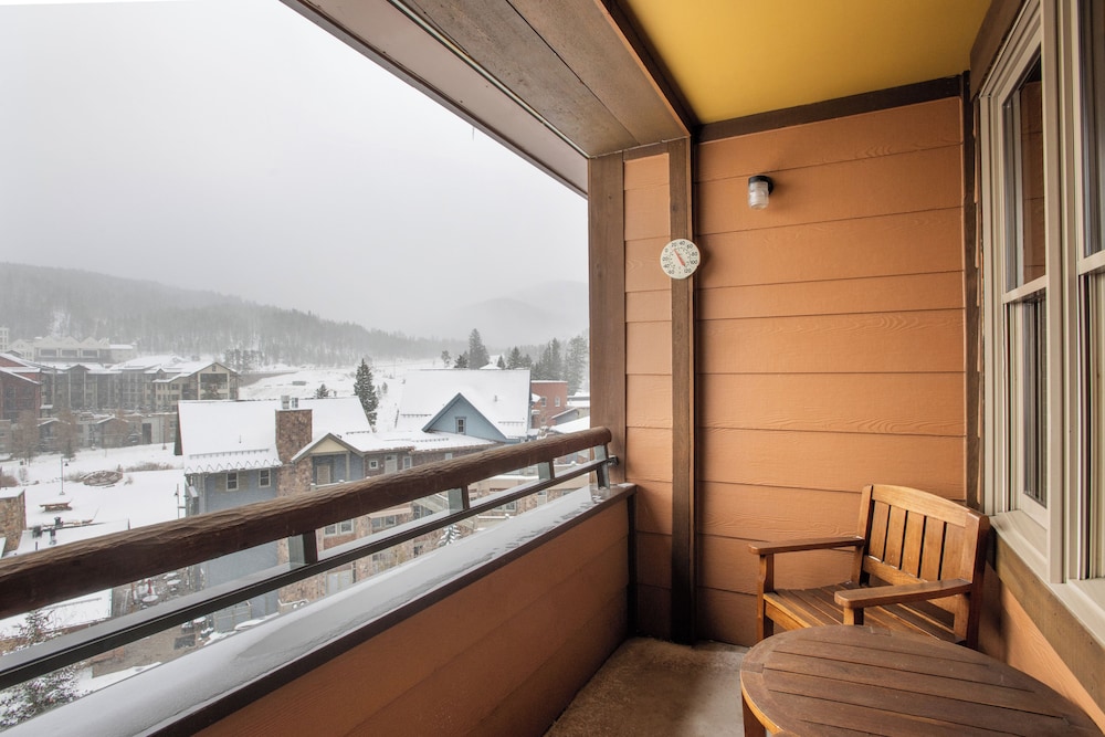 Two Bedroom Condos at Zephyr Mountain Lodge - Winter Park CO