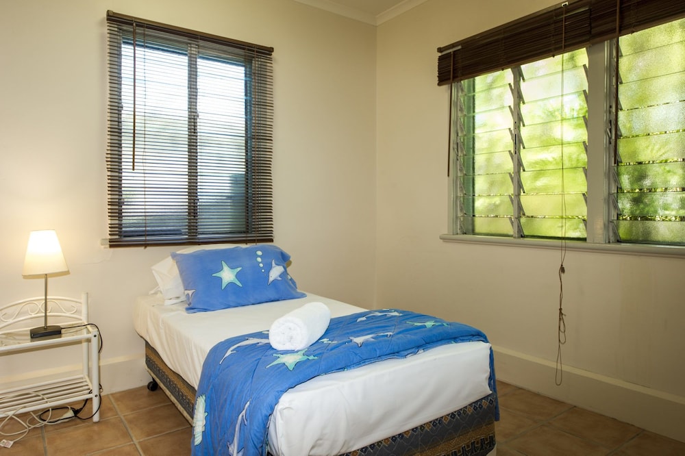Picnic Bay Apartments Unit 1 view 2