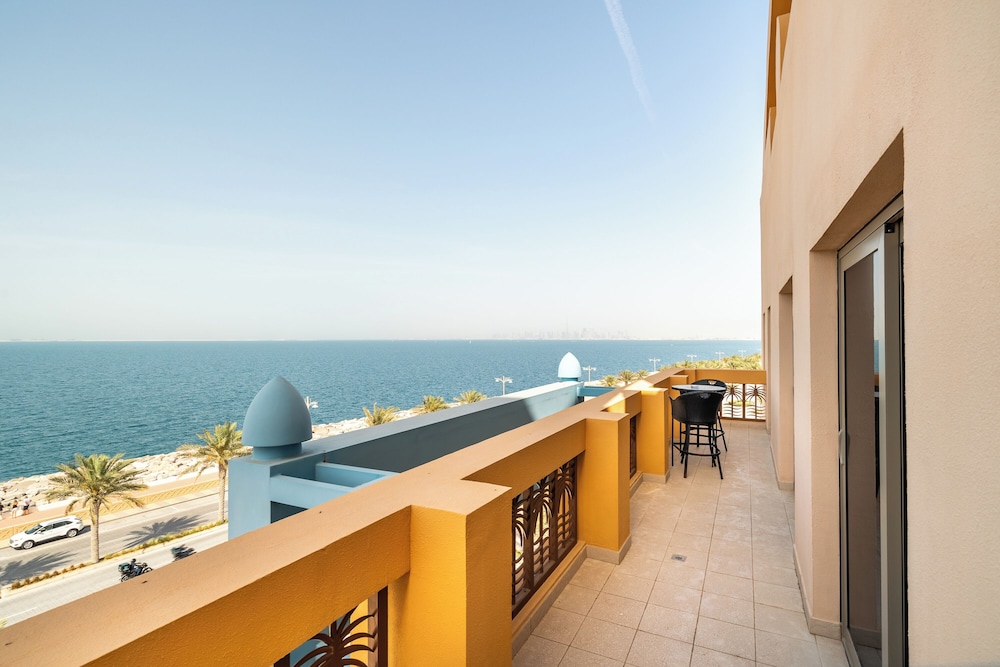 SIMPLY COMFORT Amazing BeachFront Apartments near Atlantis Waterpark