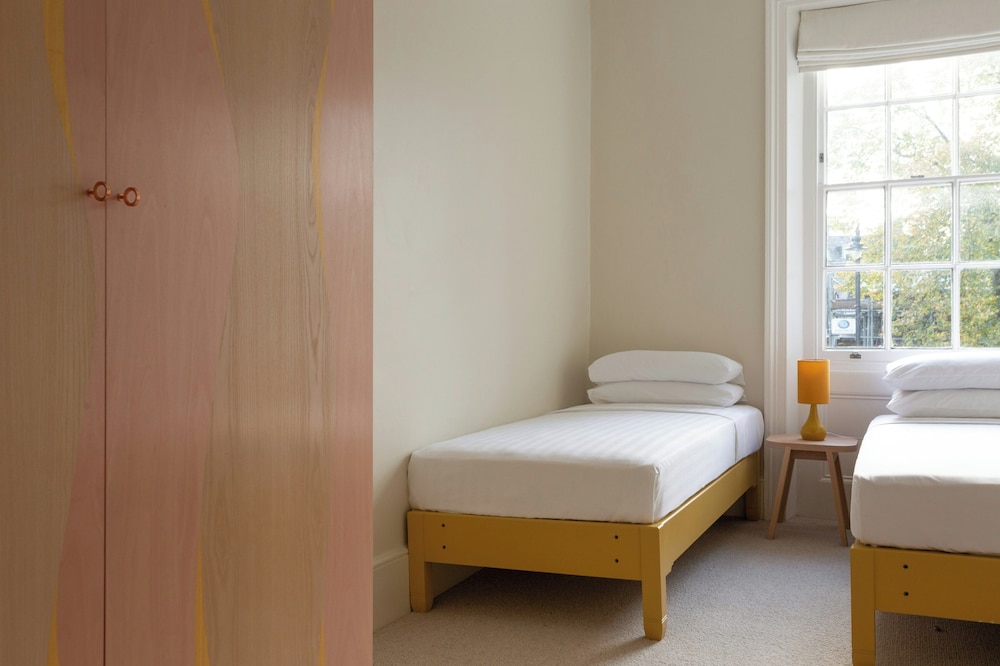 Canonbury Park North II by Onefinestay