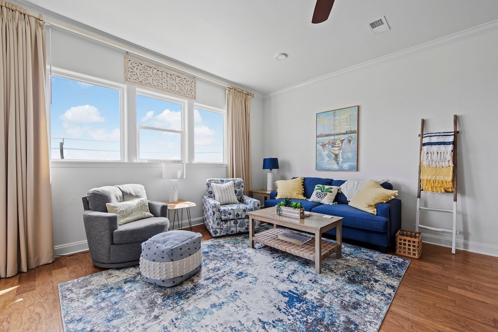 Alerio by Southern Vacation Rentals