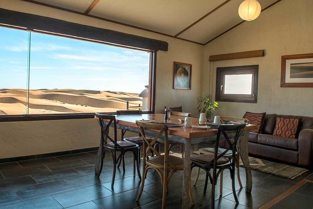 Desert Breeze Lodge