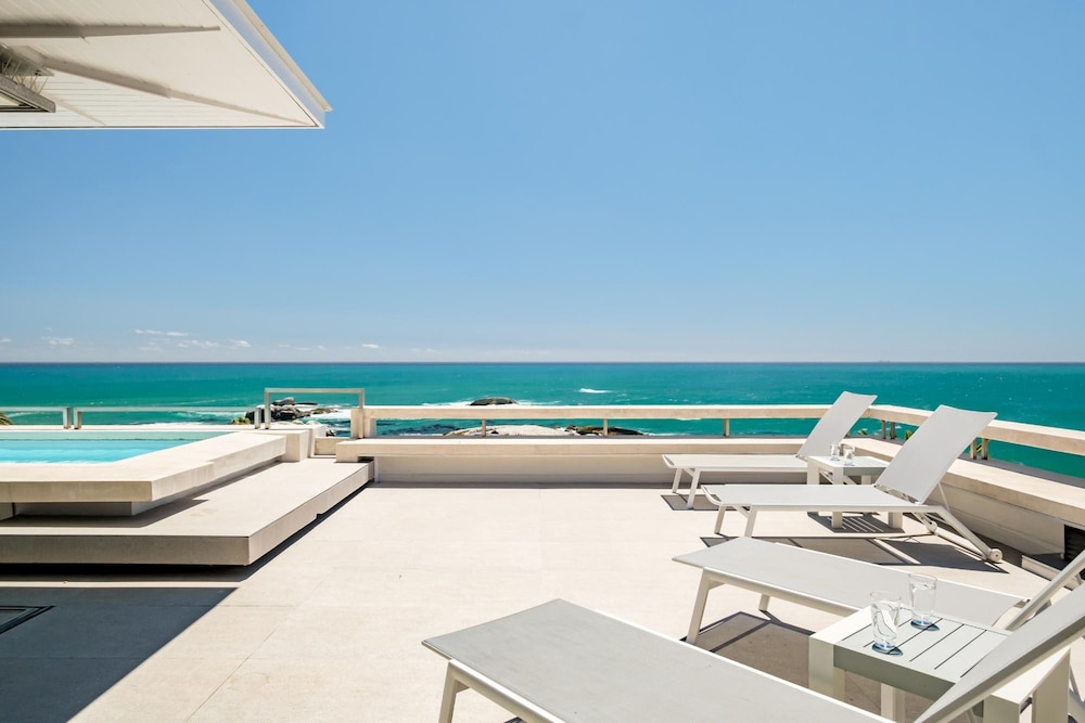 Sapphire Tide Penthouse w Sea View Private Pool