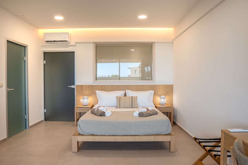 Avelia Luxury Villa With Private Pool