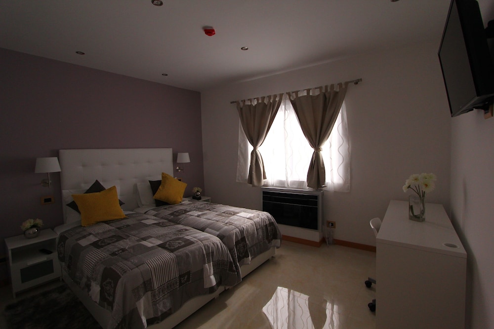Moreno`s Boutique Hotel