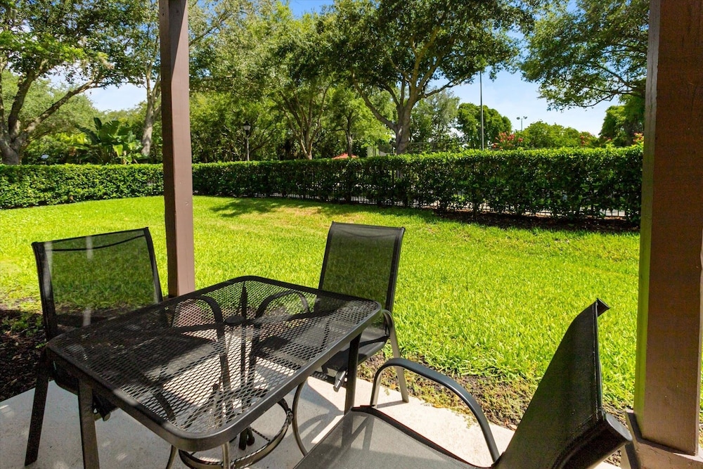 Emerald Island Resort 3 bedroom Townhome with Resort Access 3 Townhouse