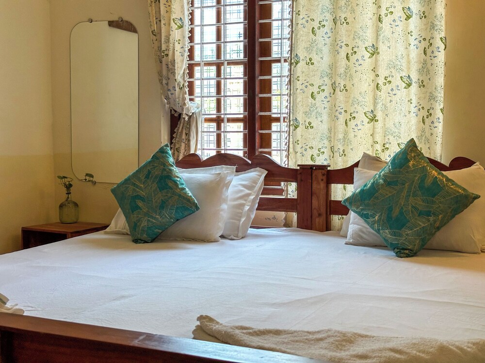 Molly's Hostel