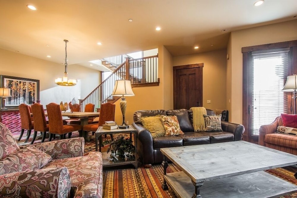 Park City Townhouse w/ Luxurious Amenities! view 5