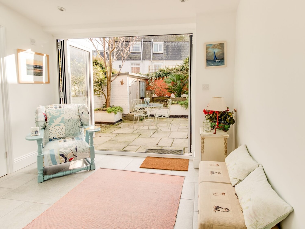 Seahorse Cottage view 3